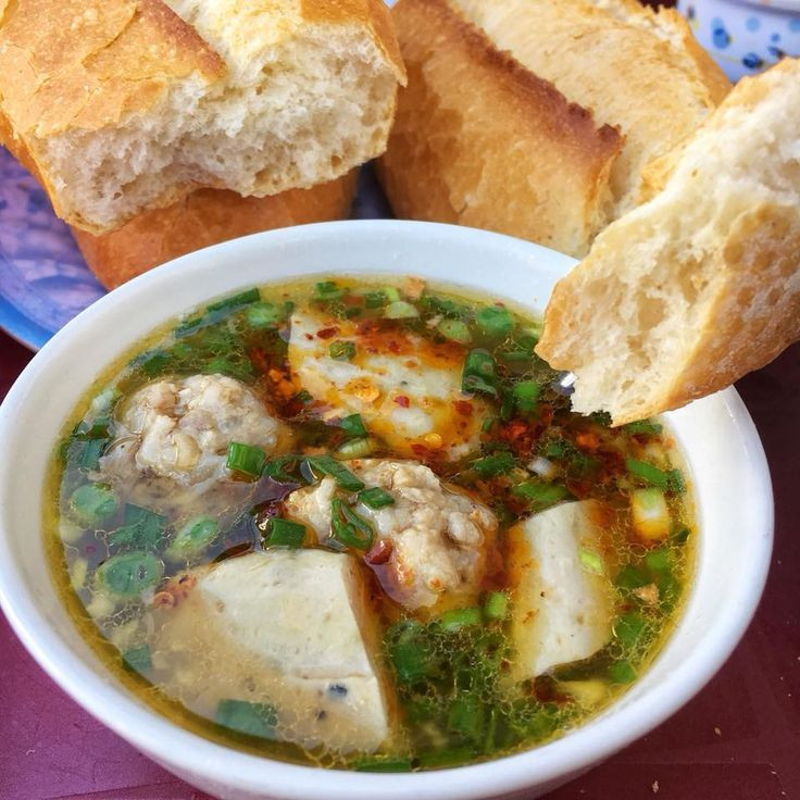 Bánh mì xíu mại Đà Lạt 